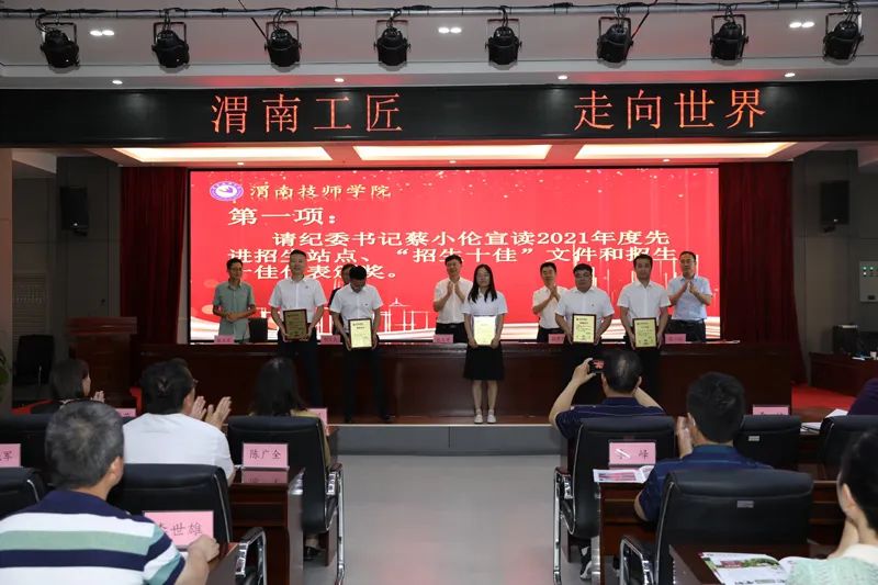 20220618_222541_017.jpg 20220618_222541_017.jpg