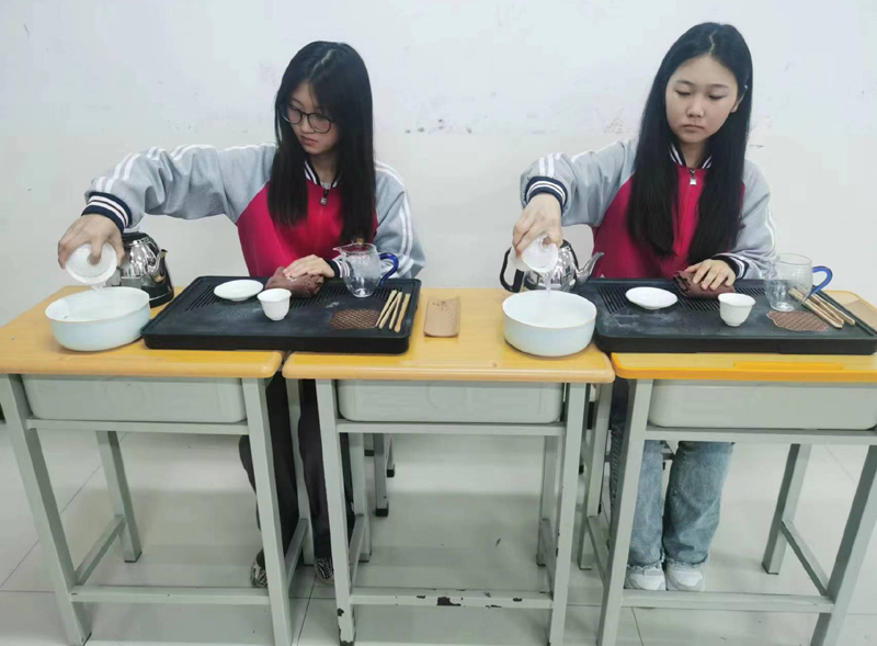 image003.jpg image003.jpg